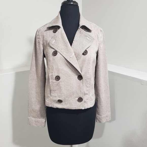 GAP Jackets & Blazers - GAP Double Breasted Khaki Cropped Lightweight Jacket, Size Small